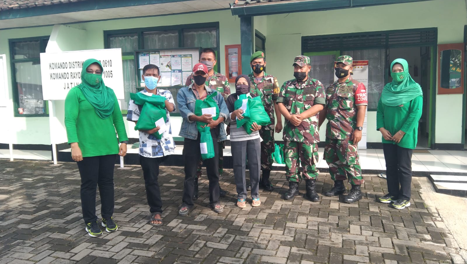 Danramil 1005/Jatinangor Dan Persit Ranting 6 Jatinangor 