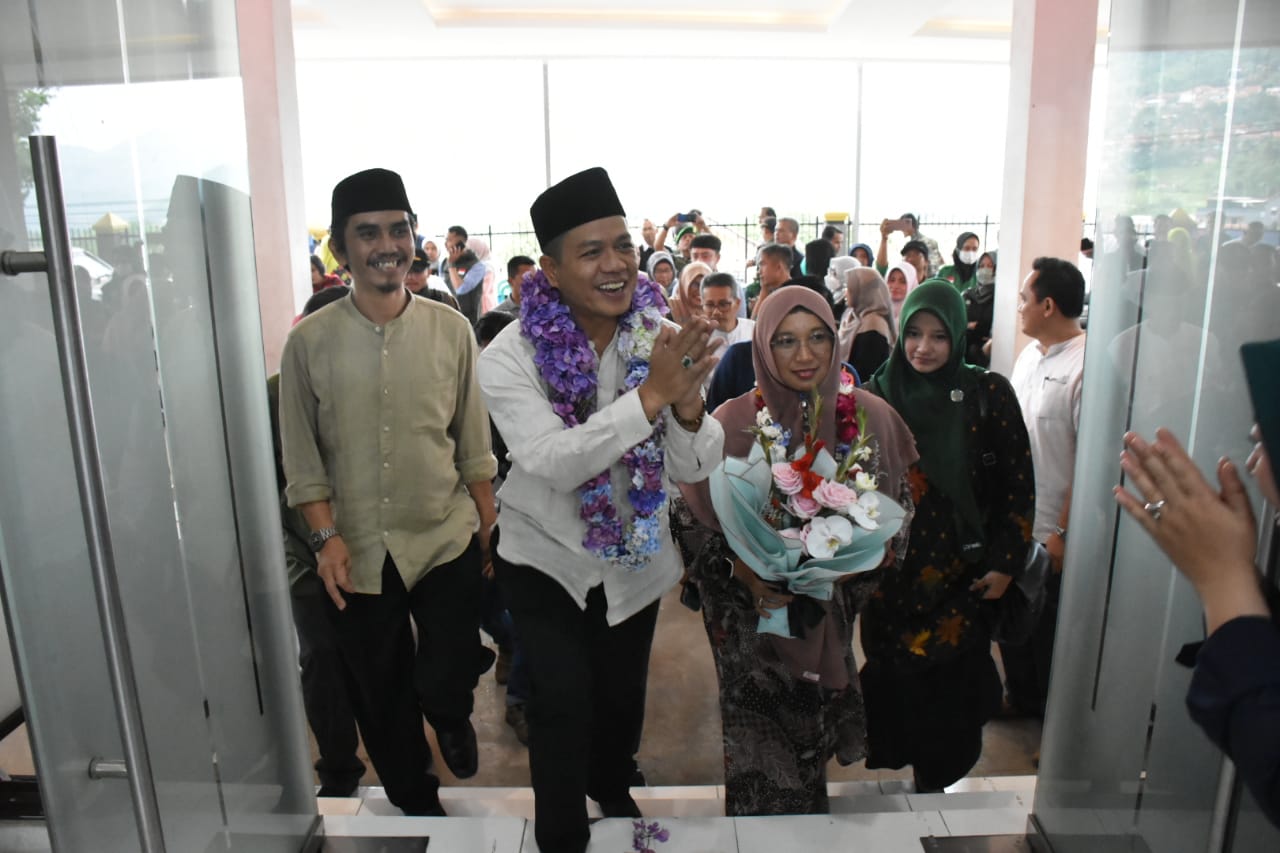 Bupati Bandung H.M. Dadang Supriatna