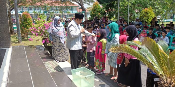 H Dedi Wahidi Anggota Dpr Ri Berikan Santunan Pada Ribuan Anak Yatim Dan Yatim Piatu Serta Fakir Miskin