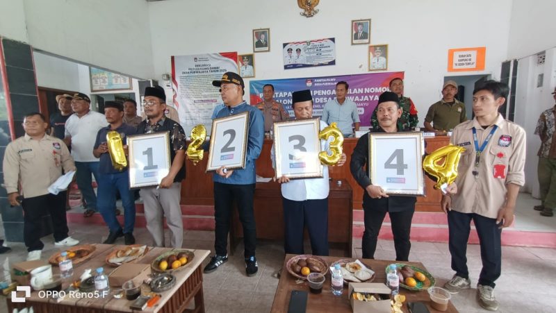 Empat Calon Kuwu Desa Purwajaya 1.H Dulata, 2.H Mino, 3.Tamir dan 4.Anwarudin