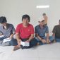 Foto ( kaos merah ); Tasripin Ketua Aliansi Masyarakat Peduli Desa, Desa Sendang Kecamatan Karangampel