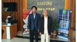 DOK Foto; H Wiyadi didampingi Kuasa Hukumnya H Dudung Badrun SH MH di PTUN Bandung
